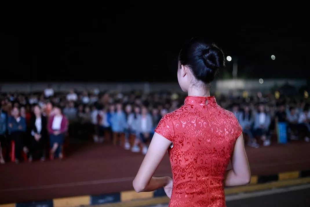 从被十三所学校开除的叛逆少年到著名传统文化讲师，他经历了什么？(图7)