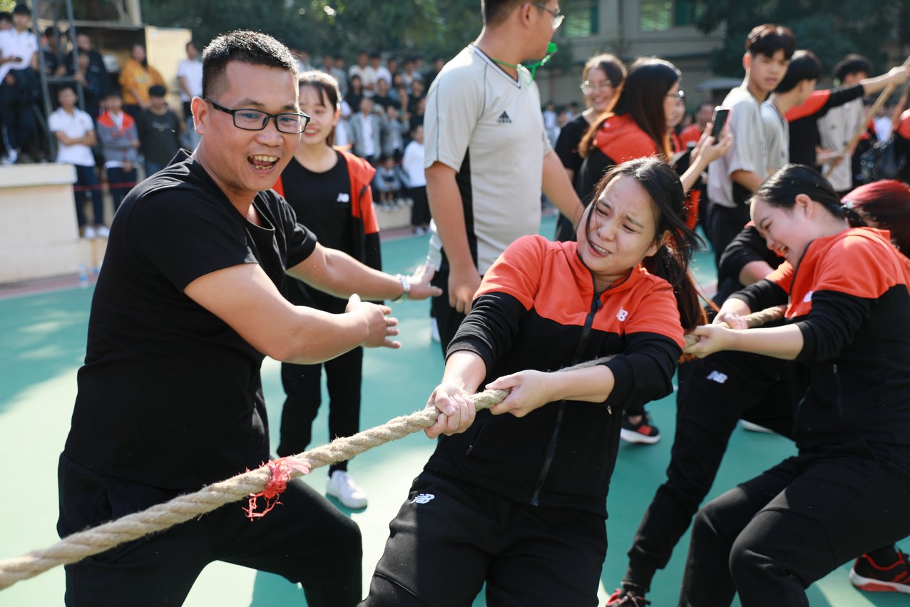 校运会回顾丨运动不止,生命不息;青春飞扬,不负韶华!(图38) 校运会回顾丨运动不止,生命不息;青春飞扬,不负韶华!(图38)