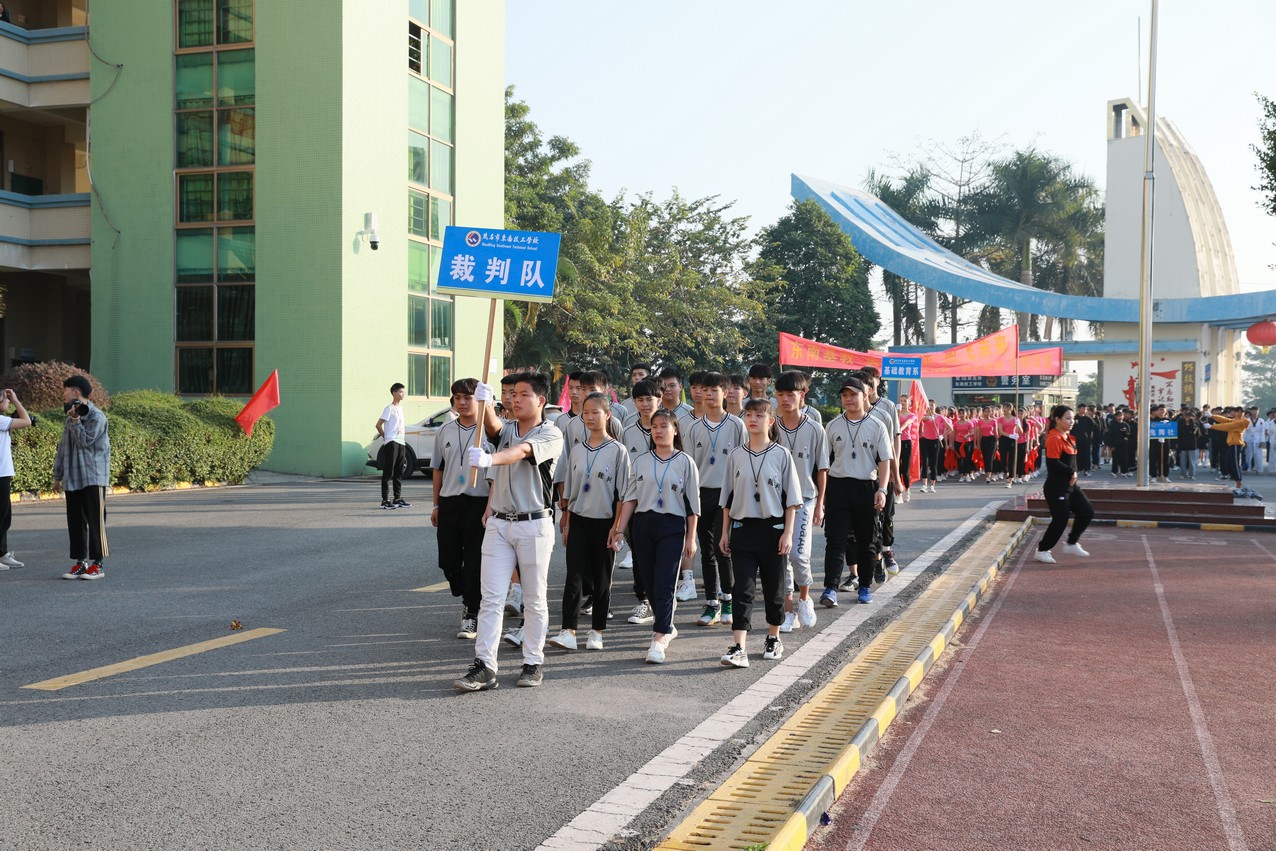校运会回顾丨运动不止,生命不息;青春飞扬,不负韶华!(图7) 校运会回顾丨运动不止,生命不息;青春飞扬,不负韶华!(图7)