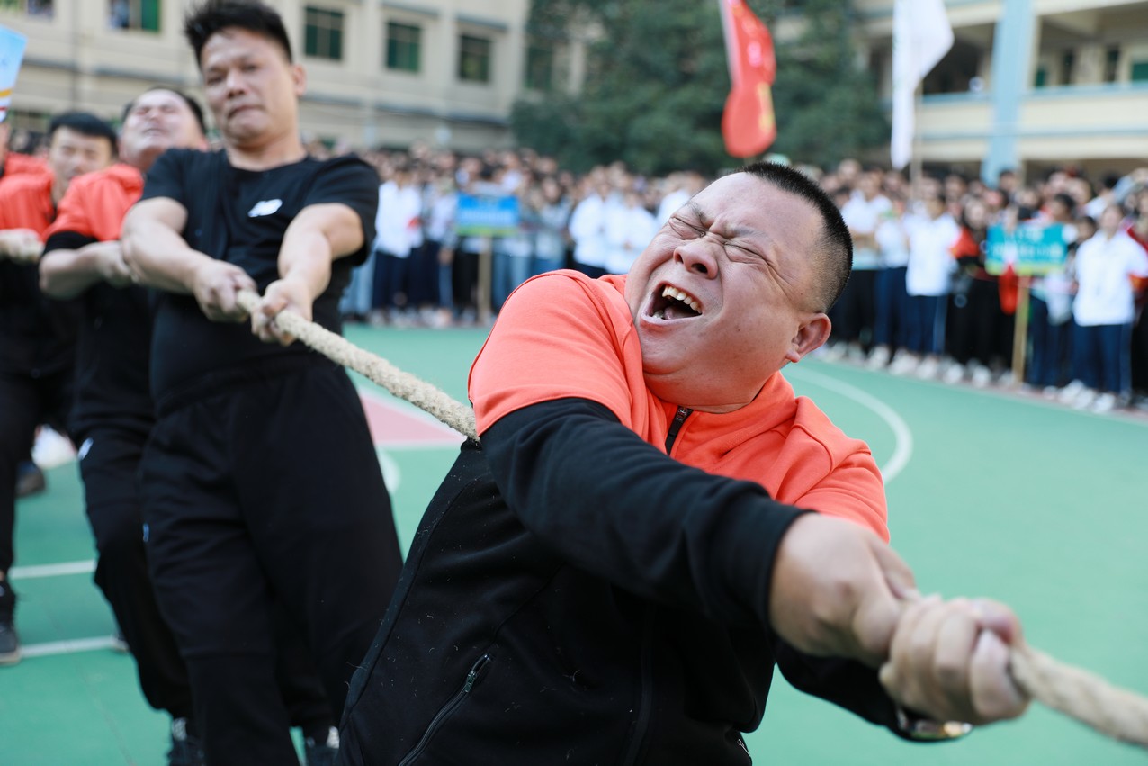 校运会回顾丨运动不止,生命不息;青春飞扬,不负韶华!(图31) 校运会回顾丨运动不止,生命不息;青春飞扬,不负韶华!(图31)