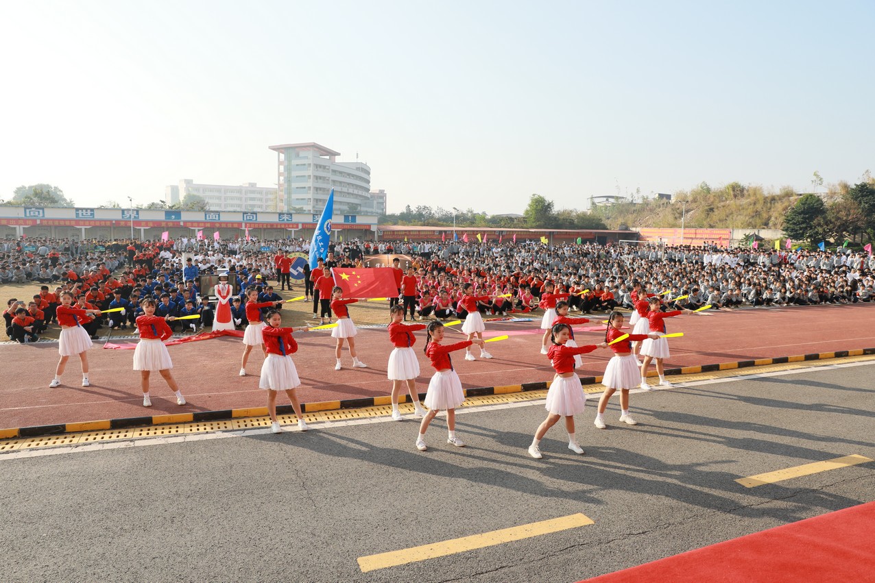 校运会回顾丨运动不止,生命不息;青春飞扬,不负韶华!(图26) 校运会回顾丨运动不止,生命不息;青春飞扬,不负韶华!(图26)
