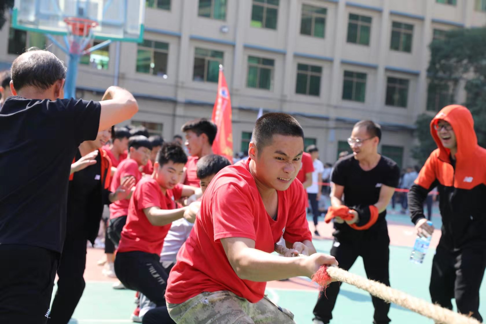 校运会回顾丨运动不止,生命不息;青春飞扬,不负韶华!(图60) 校运会回顾丨运动不止,生命不息;青春飞扬,不负韶华!(图60)